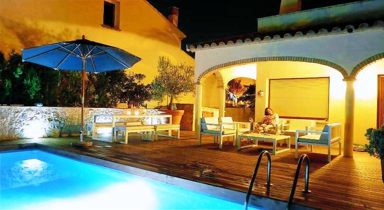 Fully equipped villa with private pool, garden & barbeque | Next to the beach | Suitable for remote work | Pets are welcome in L'Escala
