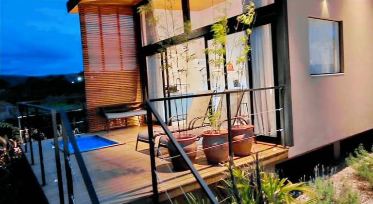 Lodge with hot tub, private pool & garden | Pet-friendly — photo 5