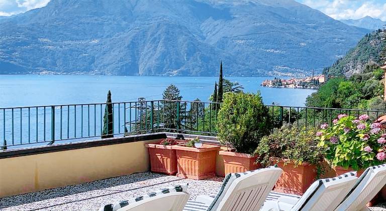 Nice holiday apartment | Pets are welcome in Varenna
