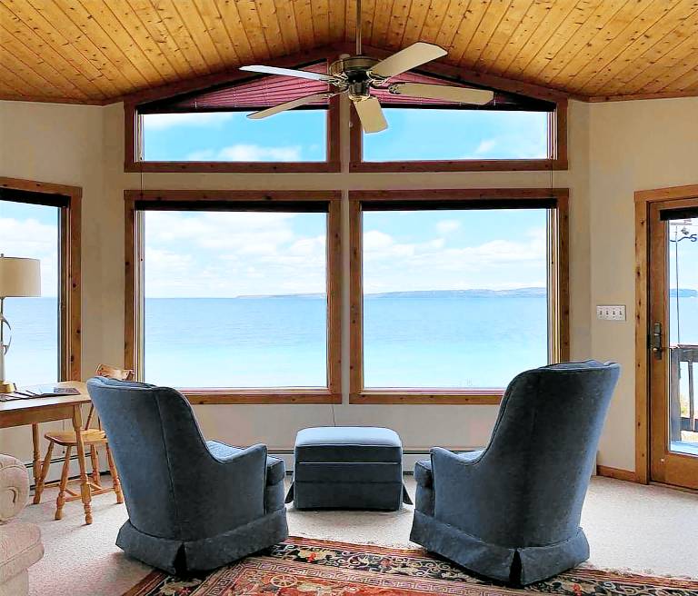 House Saint Ignace