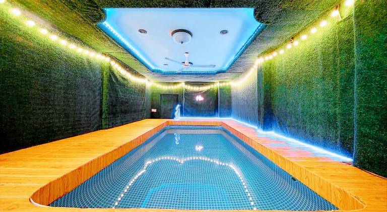 Ample villa with sauna, terrace & private pool | Near Walking Street | Perfect for remote work | Dogs allowed — photo 2