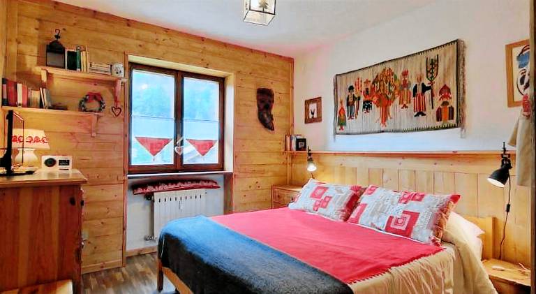 Holiday apartment with 2 rooms for 3 persons in Cogne