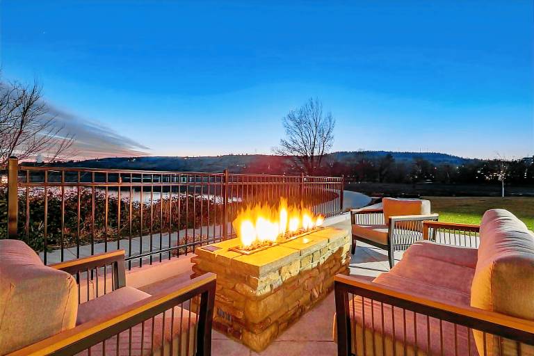 Fairfield by Marriott Inn & Suites Klamath Falls — photo 3