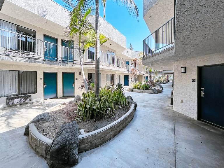 Studio 6 Suites Gardena, CA in Hawthorne, CA