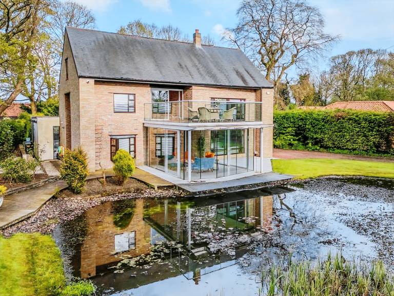 Cottage  Sunderland