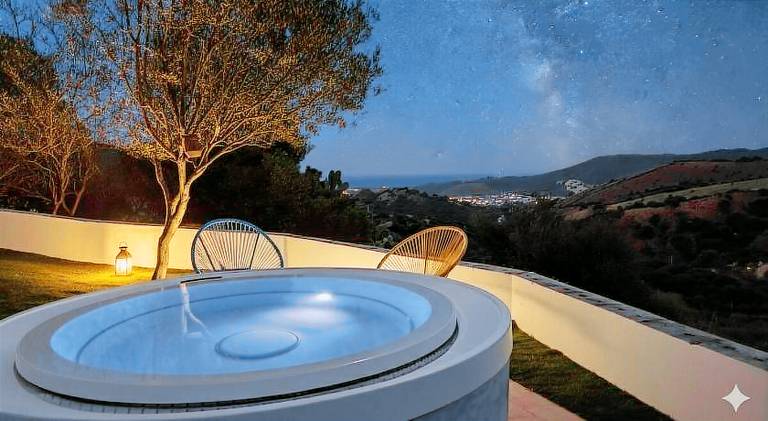 Villa with hot tub & pool — photo 3