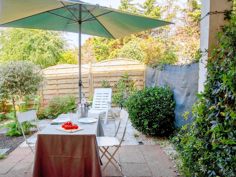 Beautiful apartment with pool, terrace & yard | Next to the beach | Pets are welcome — photo 5