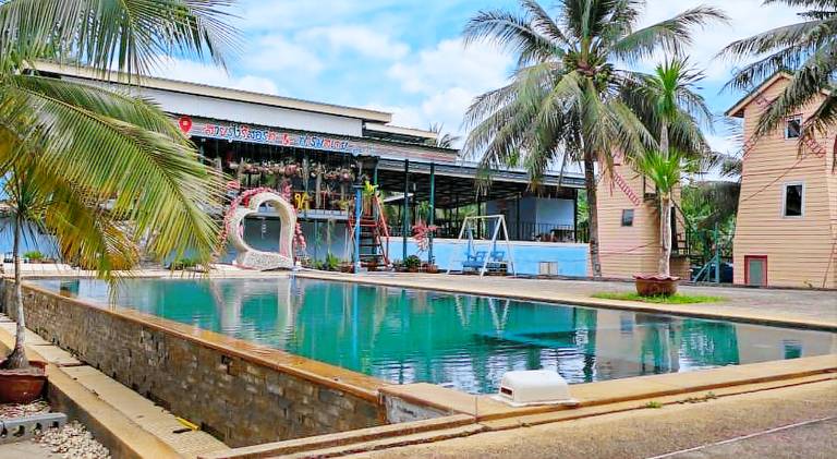 Farm with garden, terrace & private pool | Pets allowed — photo 3