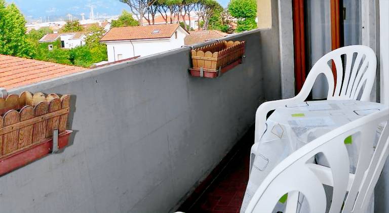 Apartment with 2 rooms for 6 persons — photo 3