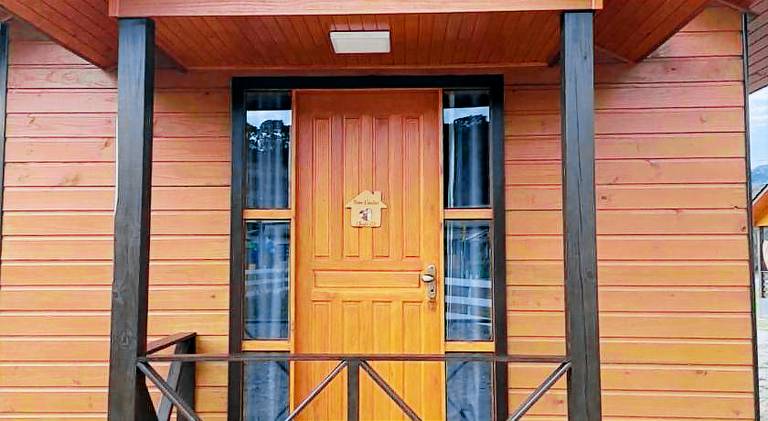 Lodge with yard — photo 5