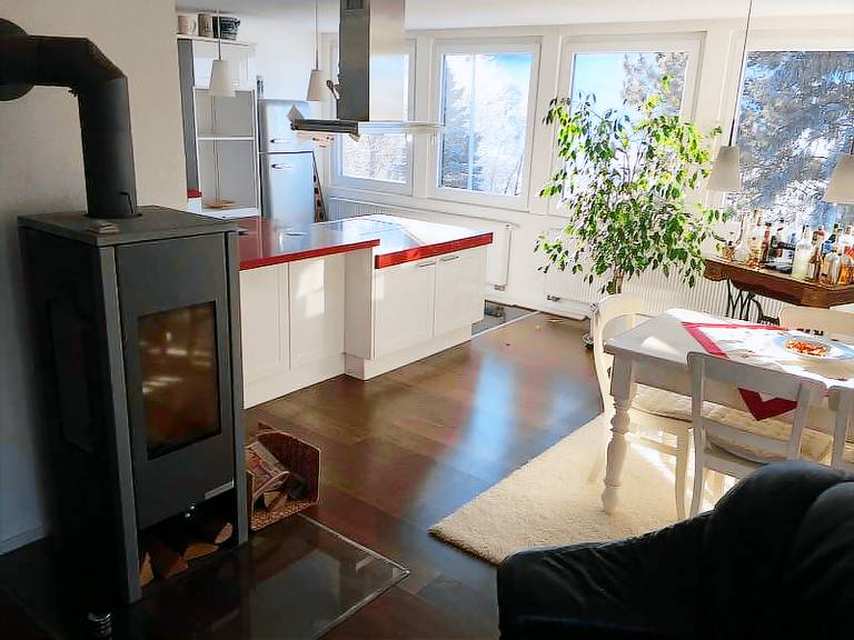 Moderne Ferienowhnung 75 qm mit Whirlpool Badewanne