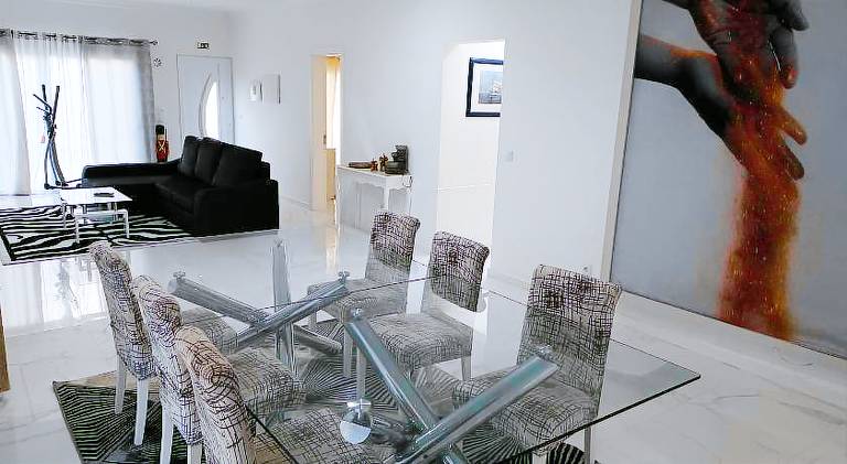 Ample house with patio | Dogs allowed — photo 3