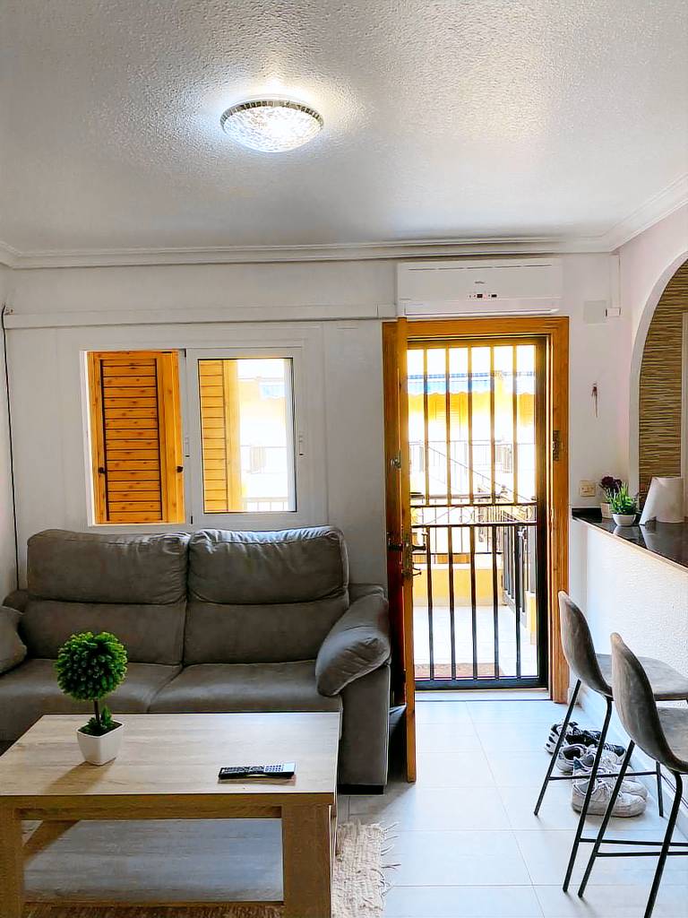 Spacious 4-Bedroom Apartment Near La Mata Beach — photo 5