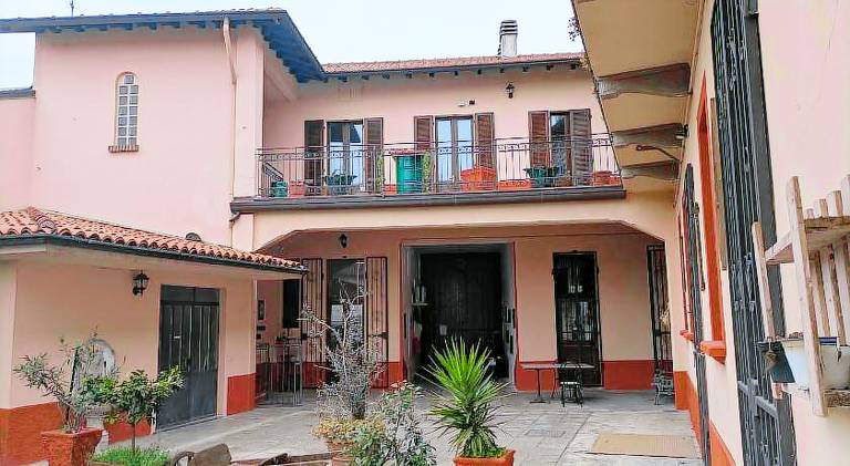 Corte Meneghina short stays