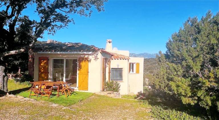 Beautiful villa with pool | Pets are welcome — photo 2