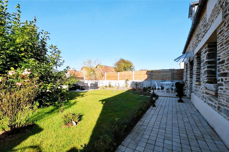 Vacation home with BBQ, garden & terrace | Nature view — photo 4