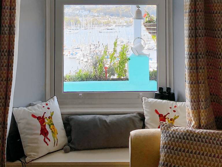 Cottage with garden | Water view — photo 4