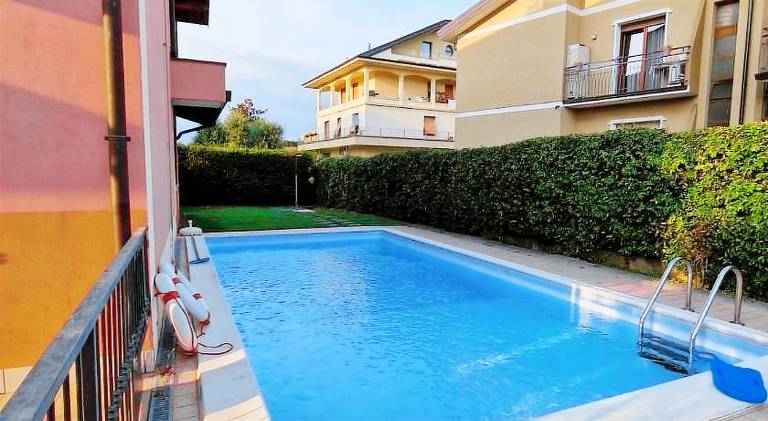 Rental apartment with pool — photo 3