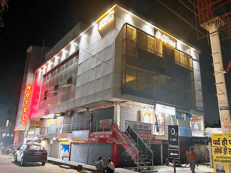 Hotel Saarthi Agra