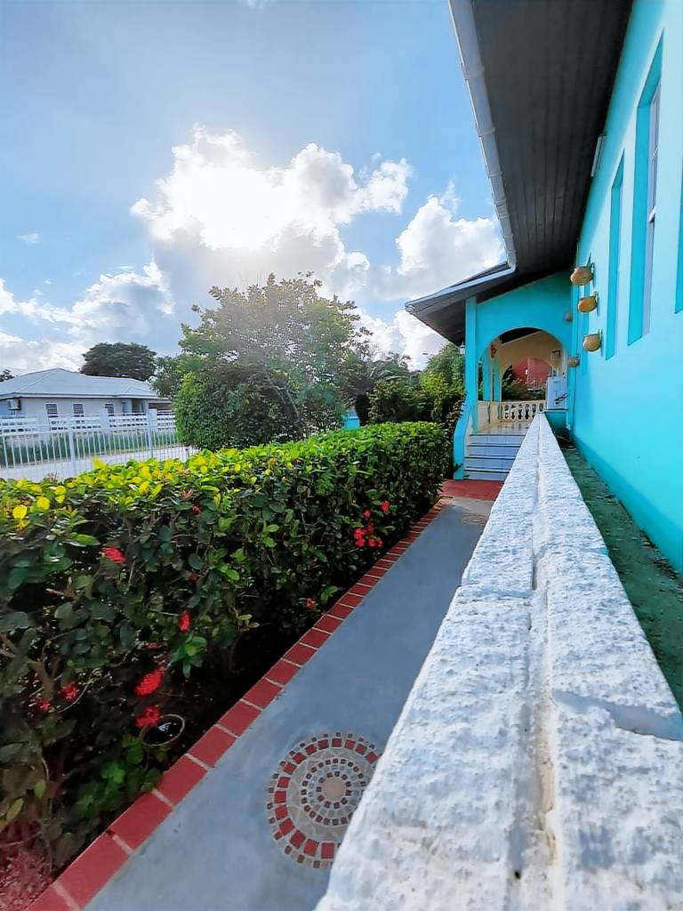 Beautiful and spacious house close to beaches and facilities — photo 4