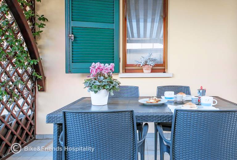 Child-friendly wonderful rental apartment with yard | Garden view | Pets are welcome in Pesaro