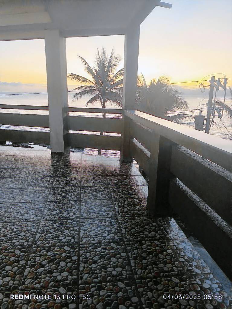 Ocean view room, Jay henry's transient house — photo 2