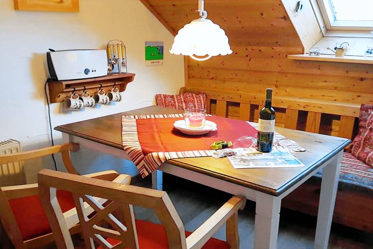 Vacation home with yard & sauna — photo 4