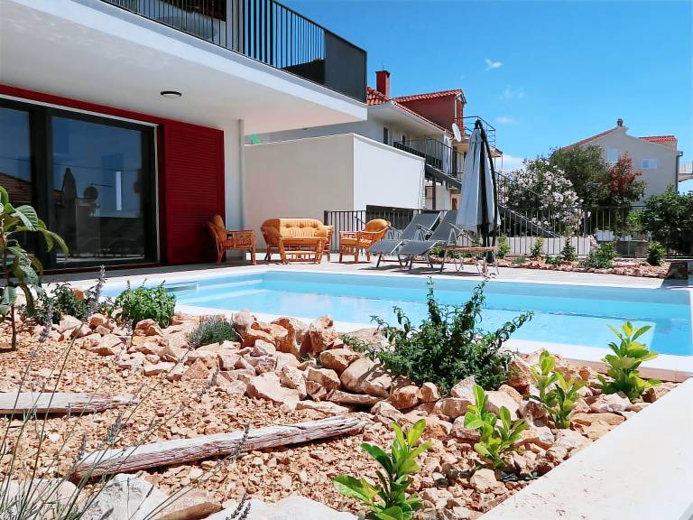 Viva-by the sea-garden & terraces — photo 2