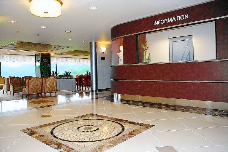 Maizuru Country Club Hotel Rouge — photo 3