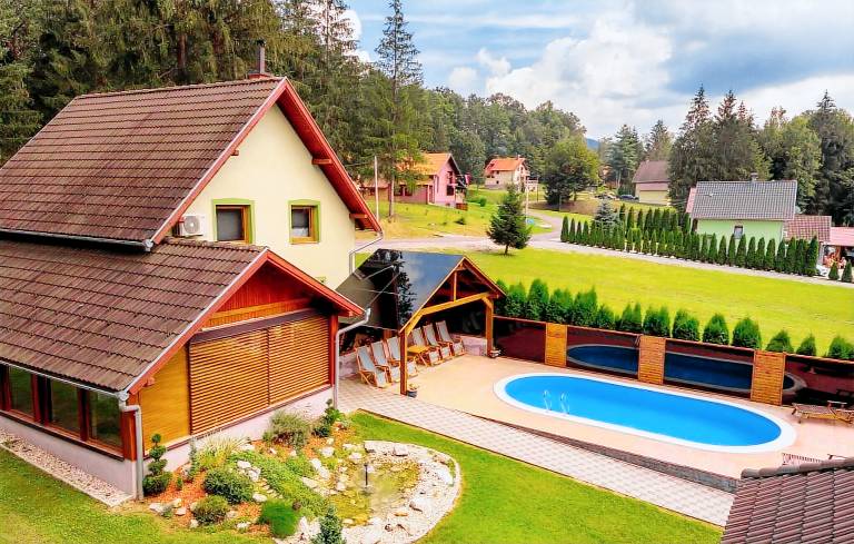 Huis  Novo Zvečevo