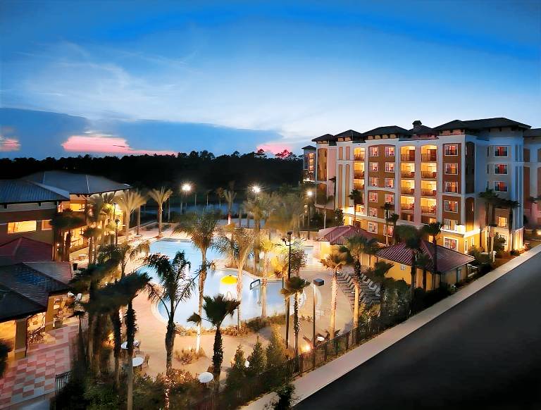 Floridays Resort — photo 3