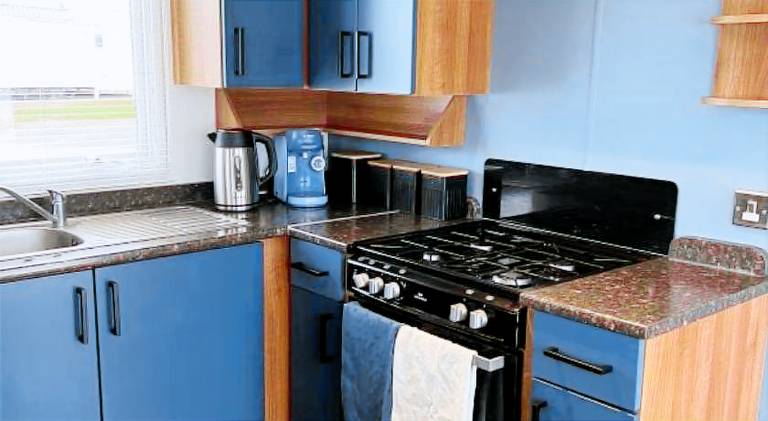 Place2bee, Family & Pet Friendly 6 Berth Caravan, Manor Park Hunstanton — photo 4