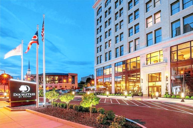 DoubleTree by Hilton Youngstown Downtown