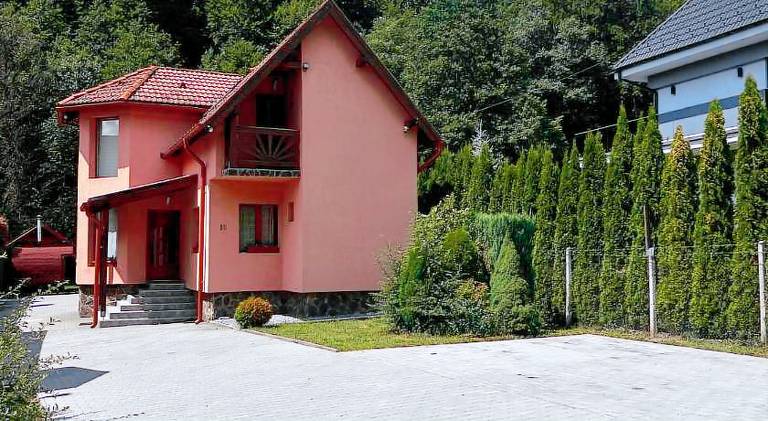 Vacation home with garden & terrace in Sovata
