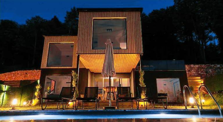 Wonderful villa with hot tub, patio & barbecue | Pets allowed — photo 3