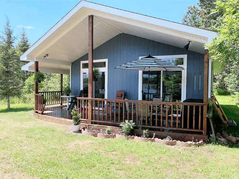 House  Torch Lake Township