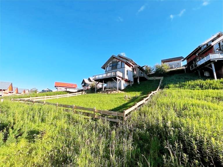 Vacation home with barbeque, sauna & hot tub — photo 3
