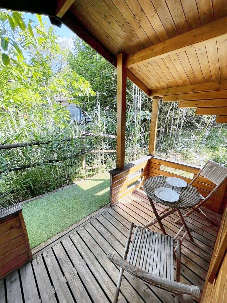 Chalet with terrace, BBQ & yard — photo 2