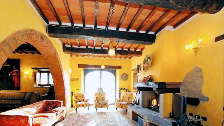 Beautiful farmhouse with heated pool and jacuzzi — photo 3