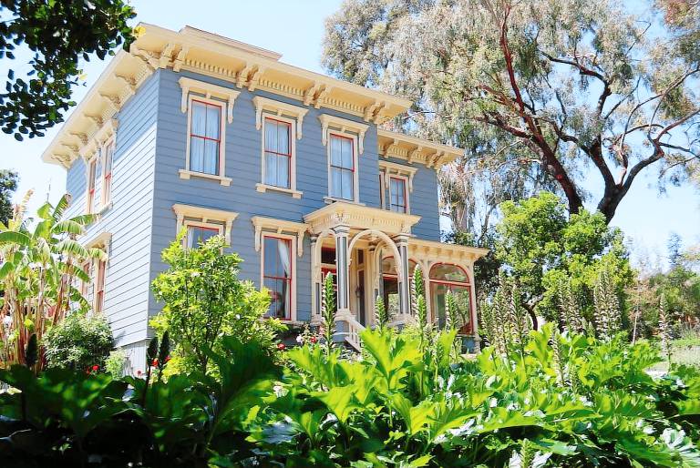 House Santa Barbara