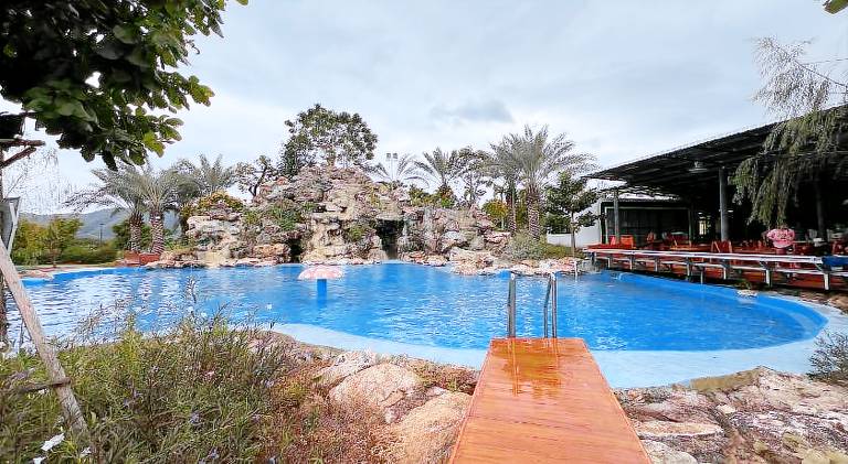 House with terrace & pool — photo 2
