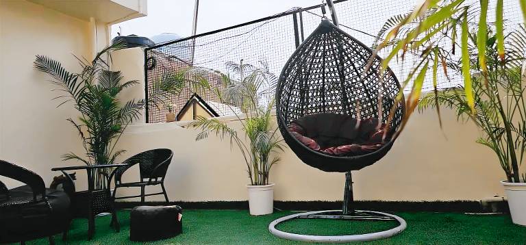 Apartment  Defence Colony