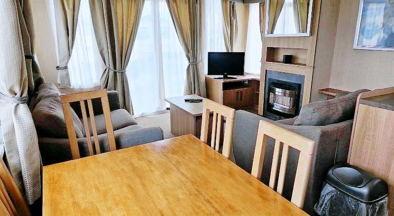 Charming vacation home with pool | Next to the beach | Pet-friendly in Aberystwyth