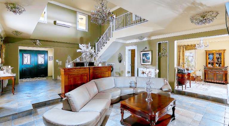 Villa with barbeque, yard & patio | Perfect for remote work — photo 4