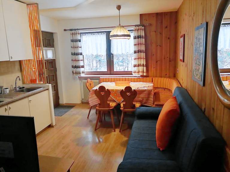 Apartment with BBQ & garden | Mountain view — photo 4