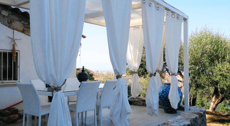 Fully equipped villa with private pool, patio & yard | Good for workation | Pets are welcome — photo 3