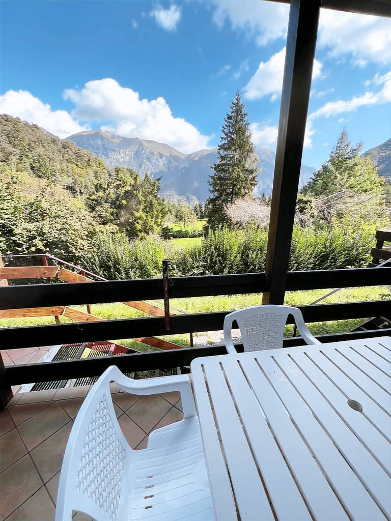 Lovely holiday apartment with yard & terrace | Next to the beach | Pet-friendly — photo 4