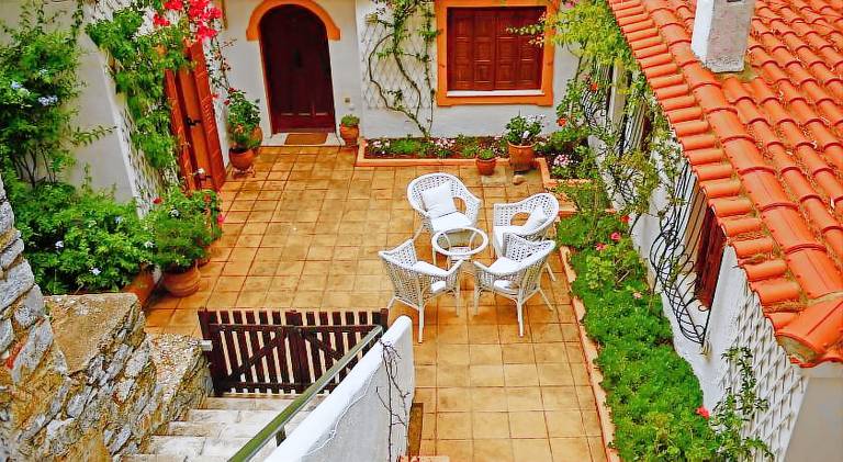 Fully equipped villa with garden & terrace | Close to the beach | Good for workation | Pet-friendly — photo 4