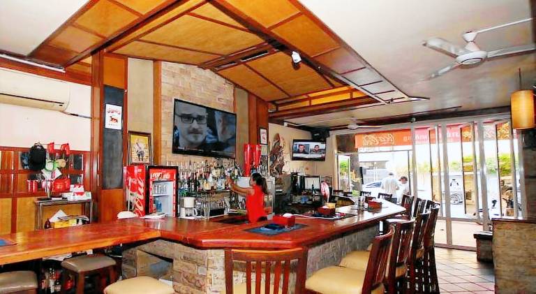 Bar Oz Riverside — photo 3