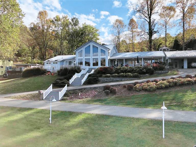 House  Hiwassee